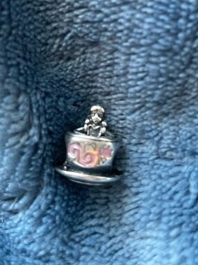 Pandora Silver Alice in Wonderland in a tea cup 💕
